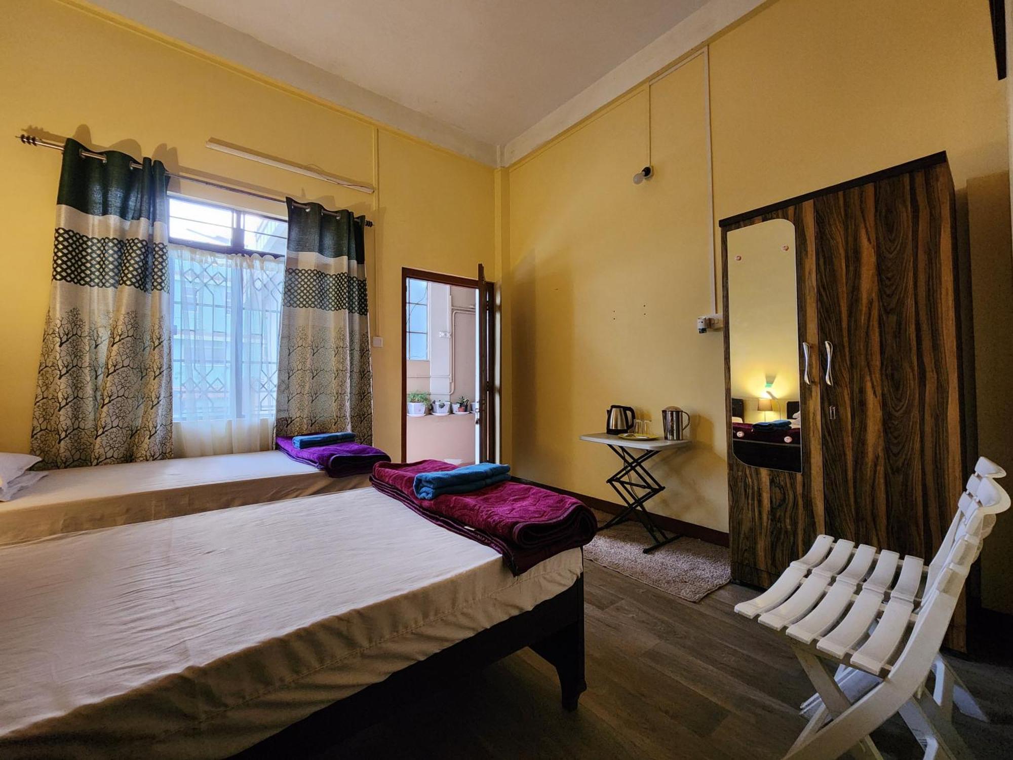 Cafe Sola Bnb Shillong Exterior foto