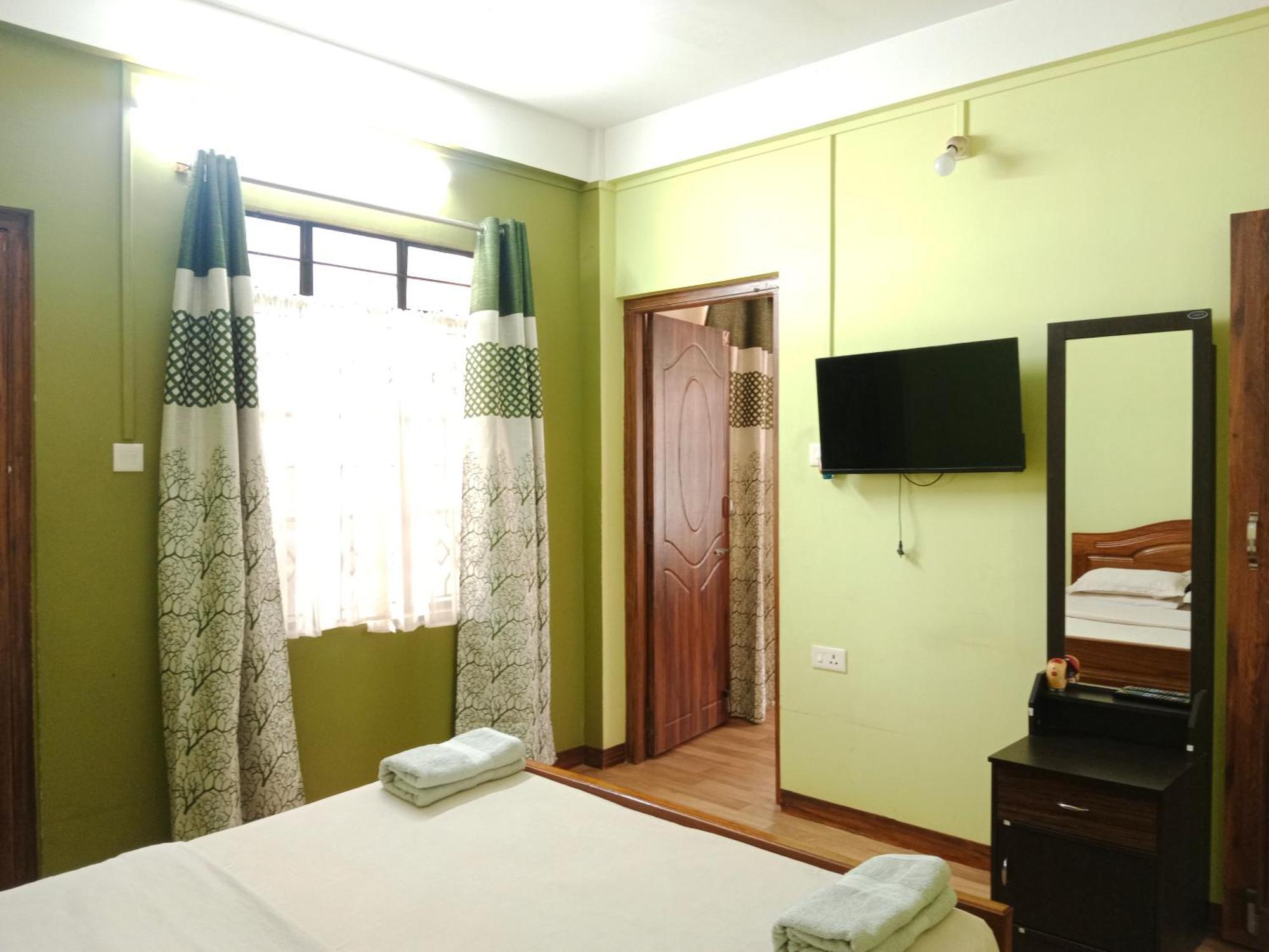 Cafe Sola Bnb Shillong Exterior foto